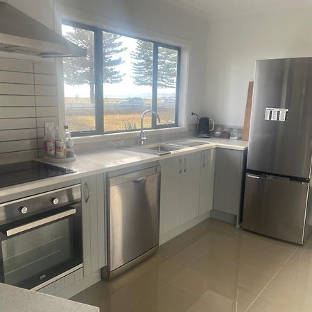 Te Awa Holiday Home Napier Buitenkant foto